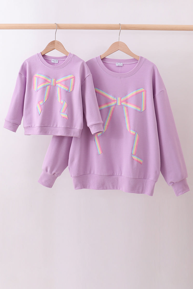 Sudadera morada cosida a mano con lazo, "mamá y yo"