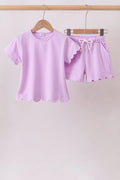Conjunto de shorts con volantes morados