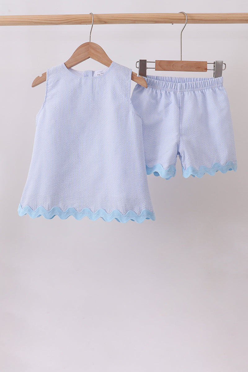 Conjunto de pantalón corto de popelín de rayas azules con borde festoneado