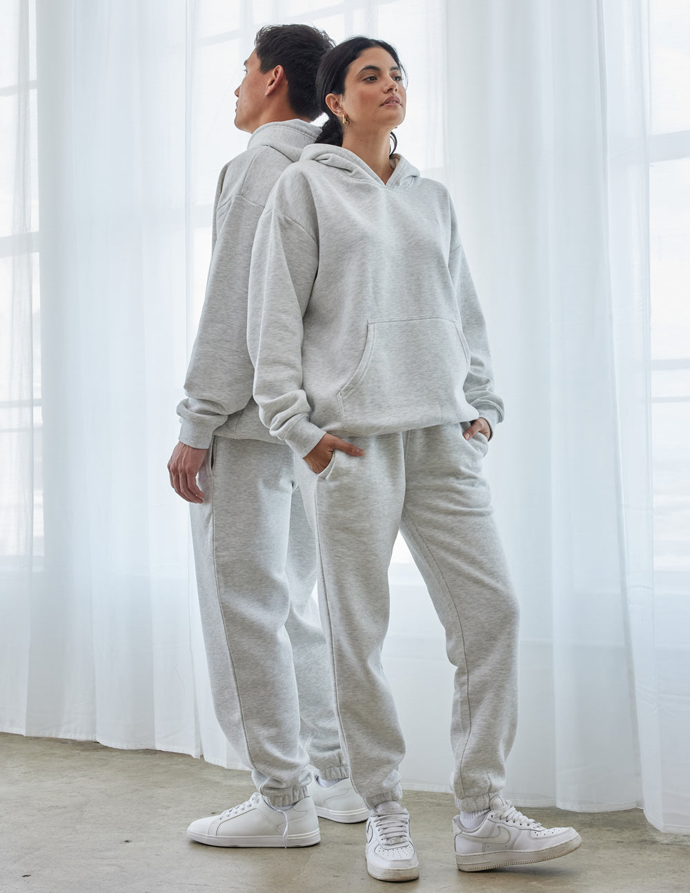 Pantalón Básico de Chándal Gris Nube Unisex