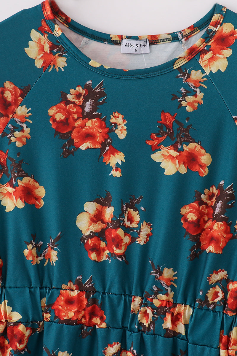 Vestido con estampado floral verde para mamá e hija