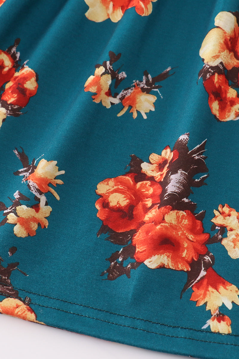 Vestido con estampado floral verde para mamá e hija