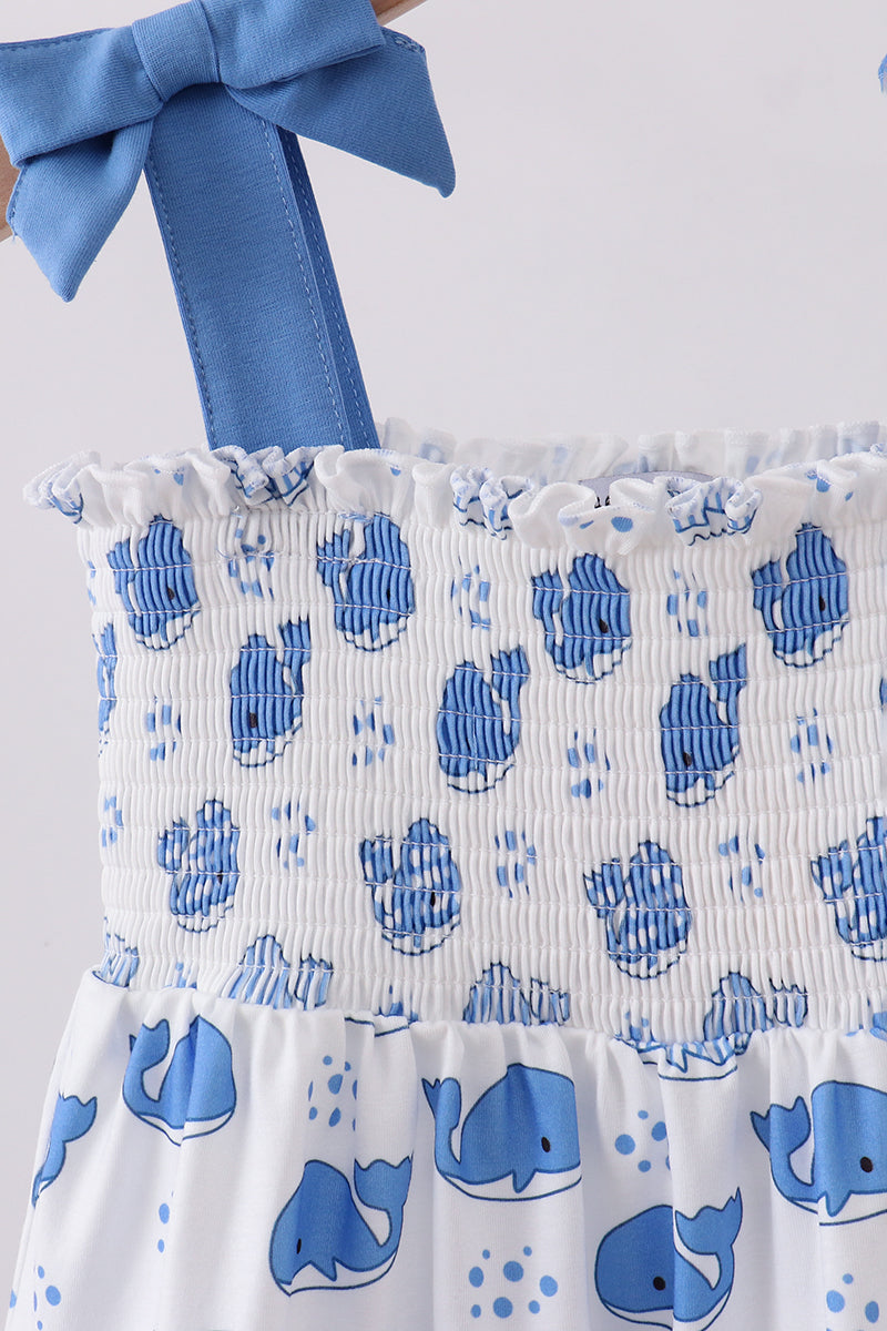 Vestido fruncido de ballena azul para mamá e hija