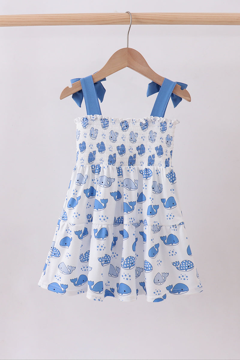 Vestido fruncido de ballena azul para mamá e hija