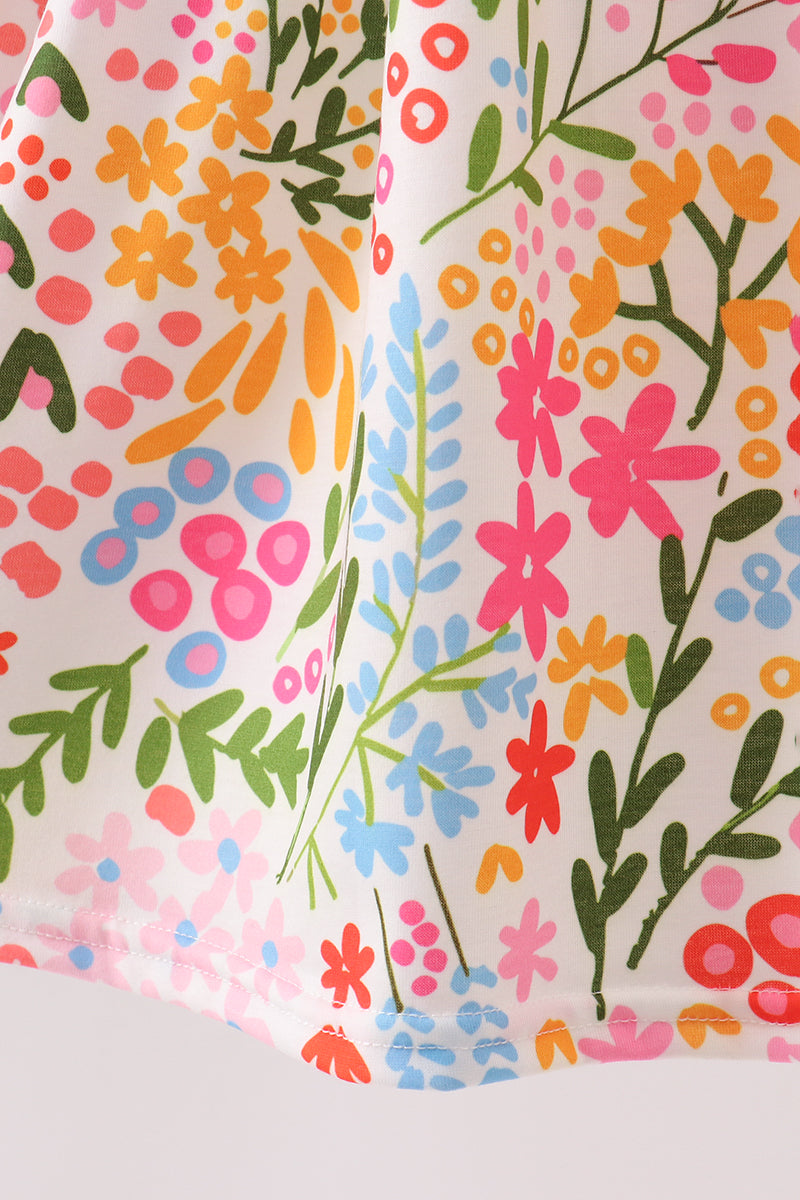 Vestido fruncido floreado de verano para mamá e hija