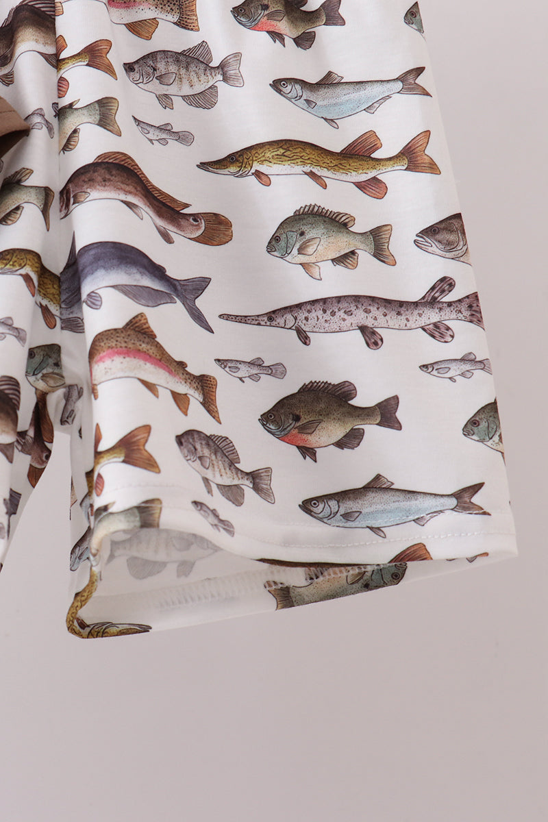 Conjunto de pantalones cortos bordados con peces