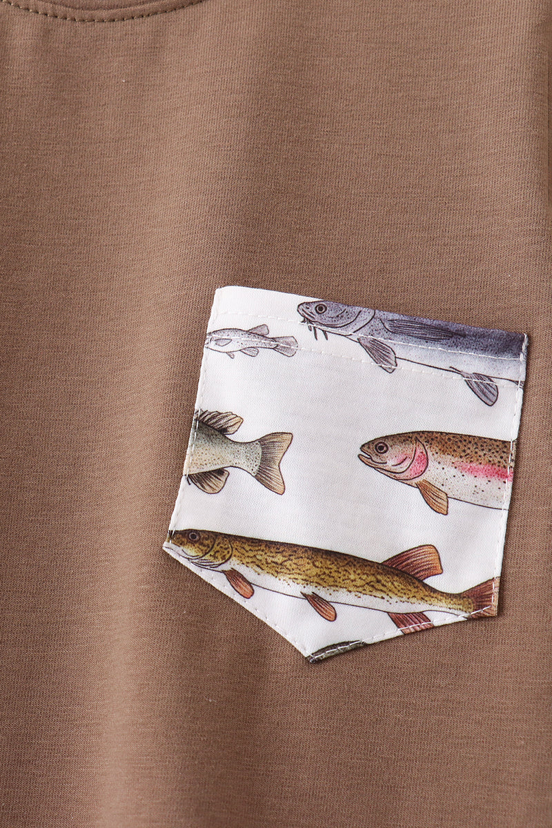 Conjunto de pantalones cortos bordados con peces