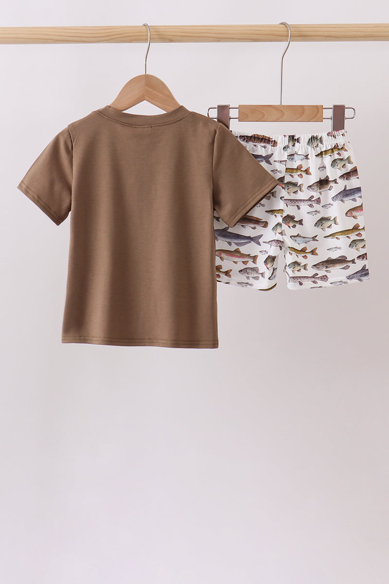 Conjunto de pantalones cortos bordados con peces