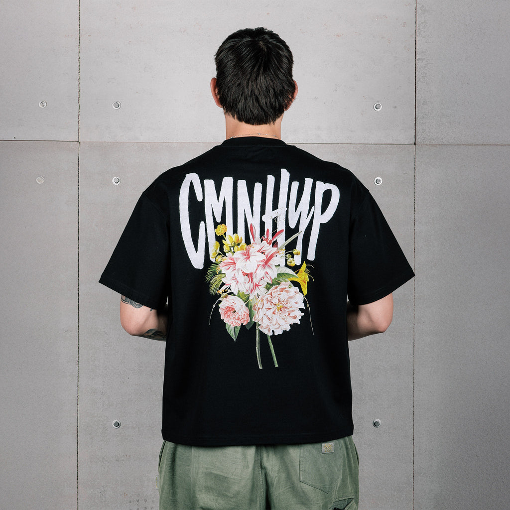 Camiseta Common Hype Bouquet Negra